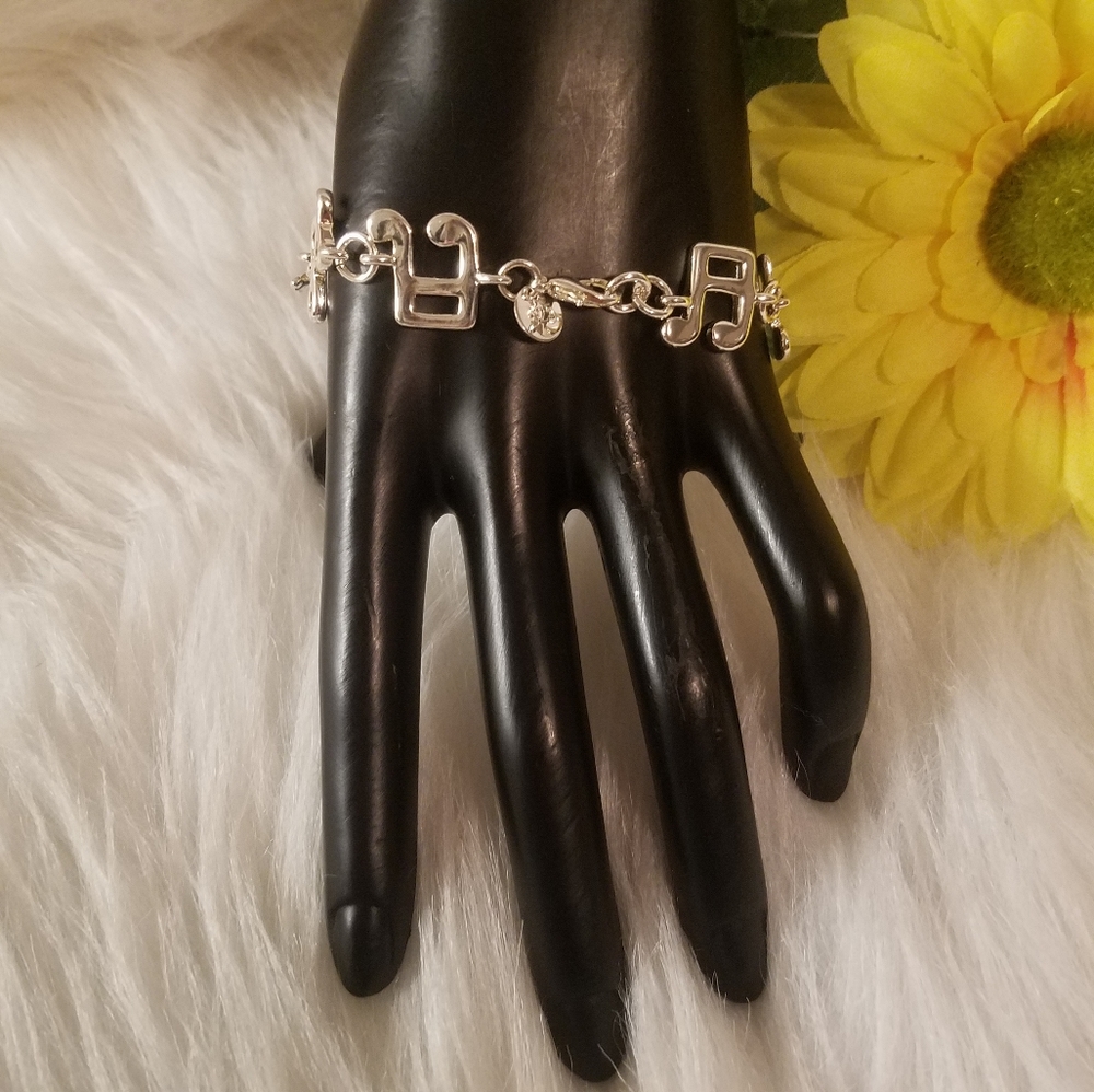 SILVER MUSIC NOTE BRACELET